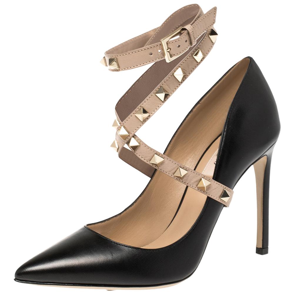 Valentino Noir/Beige Cuir Rockstud Ankle Wrap Pointed Toe Pumps Taille 36.5