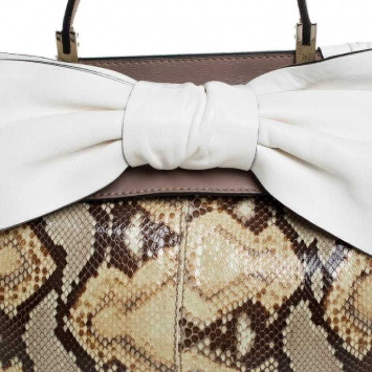Valentino Black/Beige Python Print Raffia and Patent Leather Aphrodite Bow Bag en vente 6