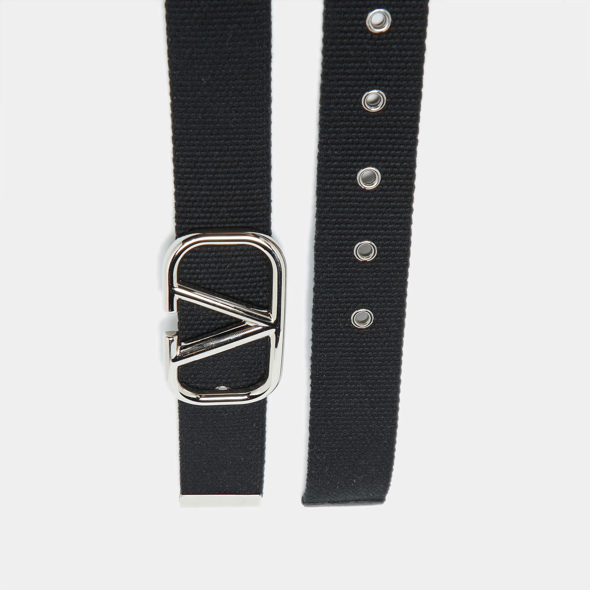 Valentino Black Canvas VLogo Belt 85CM In New Condition In Dubai, Al Qouz 2