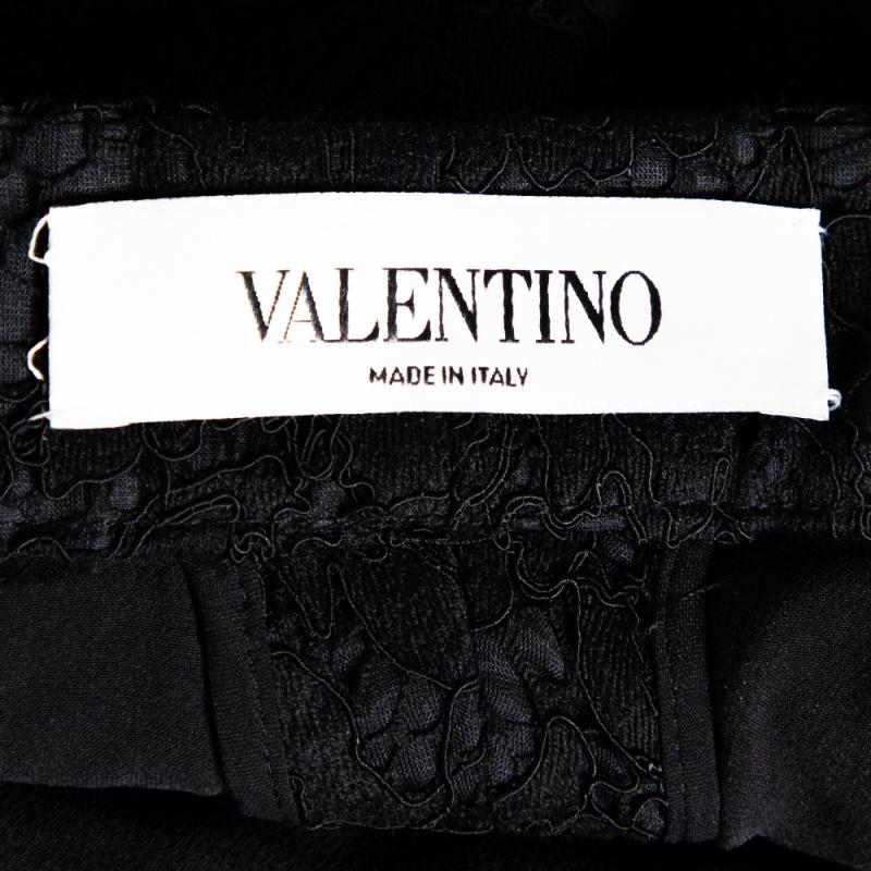 Women's Valentino Black Corded Floral Lace Shorts M