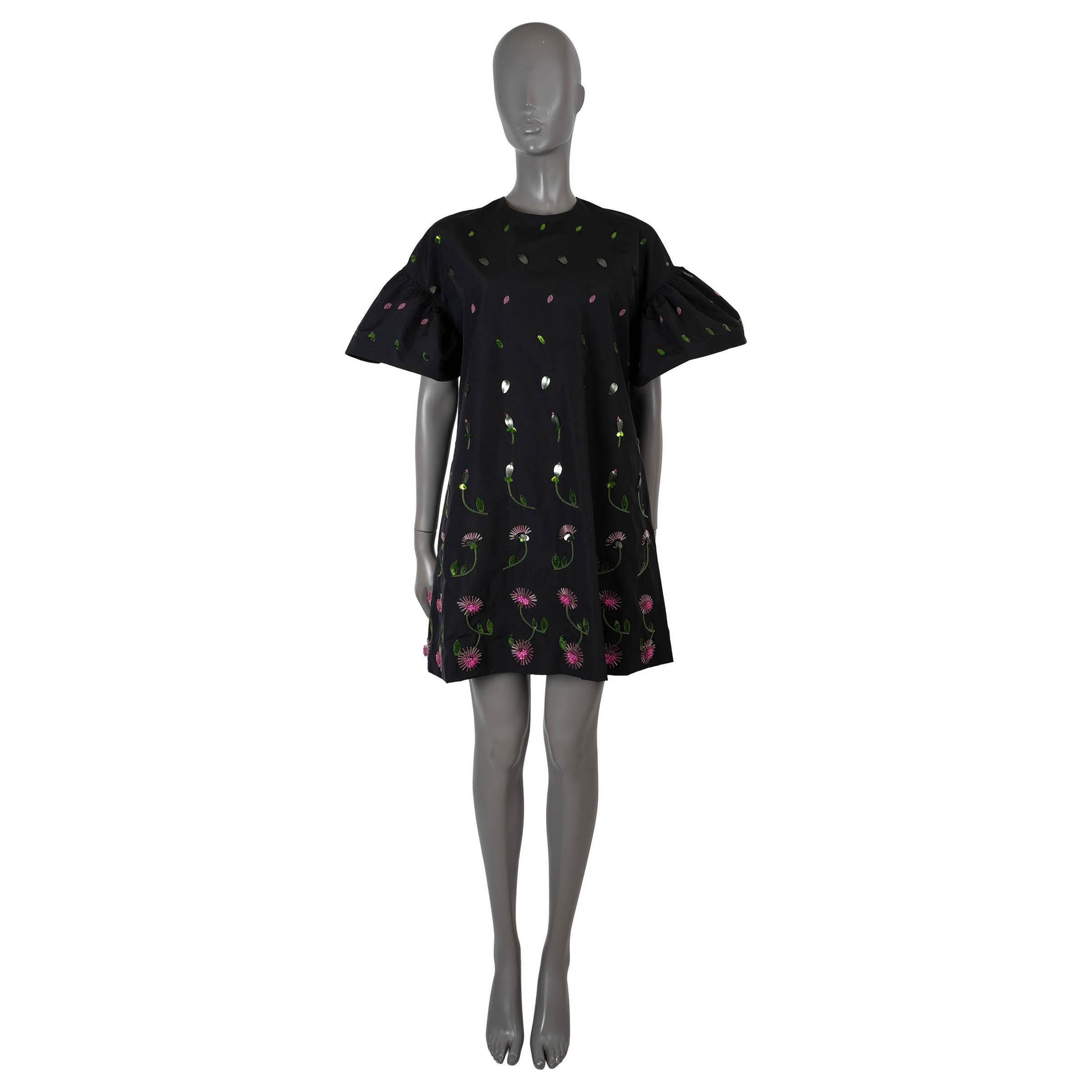 VALENTINO algodón negro 2020 FLORAL BORDADO PUFF SLEEVE Vestido 40 S en Excelente estado para la venta en Zürich, CH