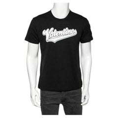 Valentino Schwarzes T-Shirt aus Baumwolle mit Baseball-Logo und kurzen Ärmeln S