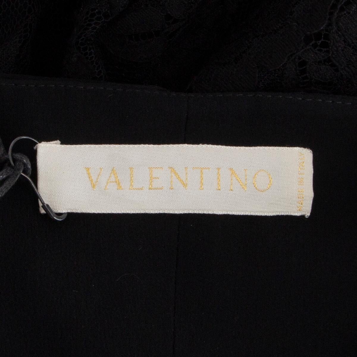 VALENTINO black cotton EMBELLISHED ONE SHOULDER LACE Dress 6 In Excellent Condition In Zürich, CH