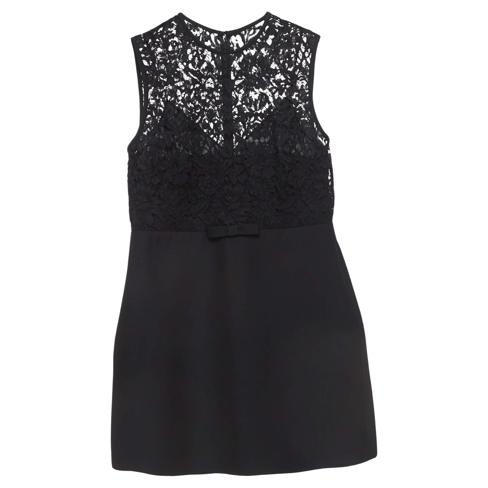 Valentino Schwarzes Couture-Kleid aus Krepp und Spitze mit Schleife XL im Angebot