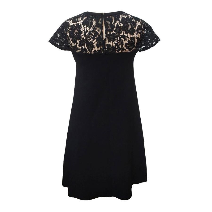 Chic lace dress by Valentino
Viscose (83%) Polyester (17%)
Black color
Lace insert on top
Short sleeves
Maximum length cm 88 (34,64 inches)
Total lenght (shoulder/hem) cm 82 (32,28 inches)
Olvi's size 5 / IT42
Original price € 1500
Worldwide express