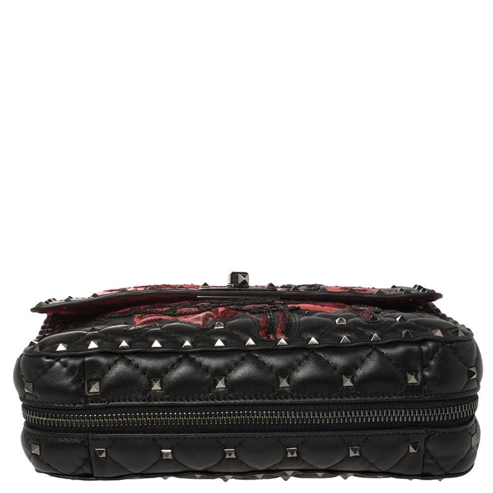 Valentino Black Embroidered Beaded Leather Medium Rockstud Spike Top Handle Bag In Excellent Condition In Dubai, Al Qouz 2