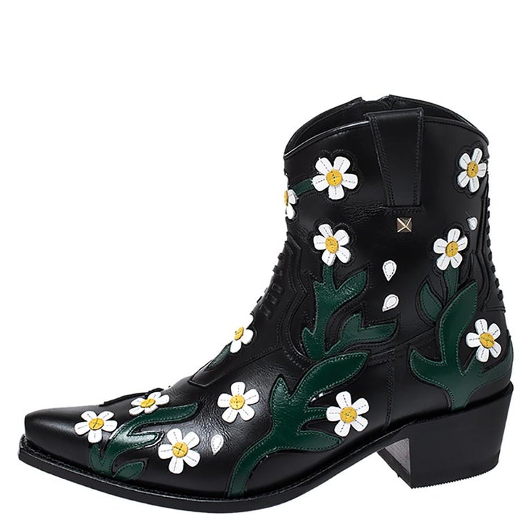 Valentino Black Floral Embroidered Leather Pointed Toe Cowboy Boots Size 39  at 1stDibs