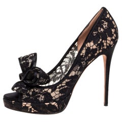 Valentino Black Floral Lace Couture Bow Peep-Toe Platform Pumps Size 39