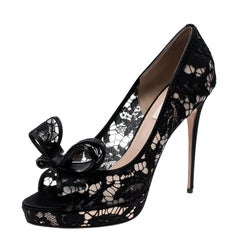 Valentino Black Floral Lace Couture Bow Peep Toe Platform Pumps Size 40