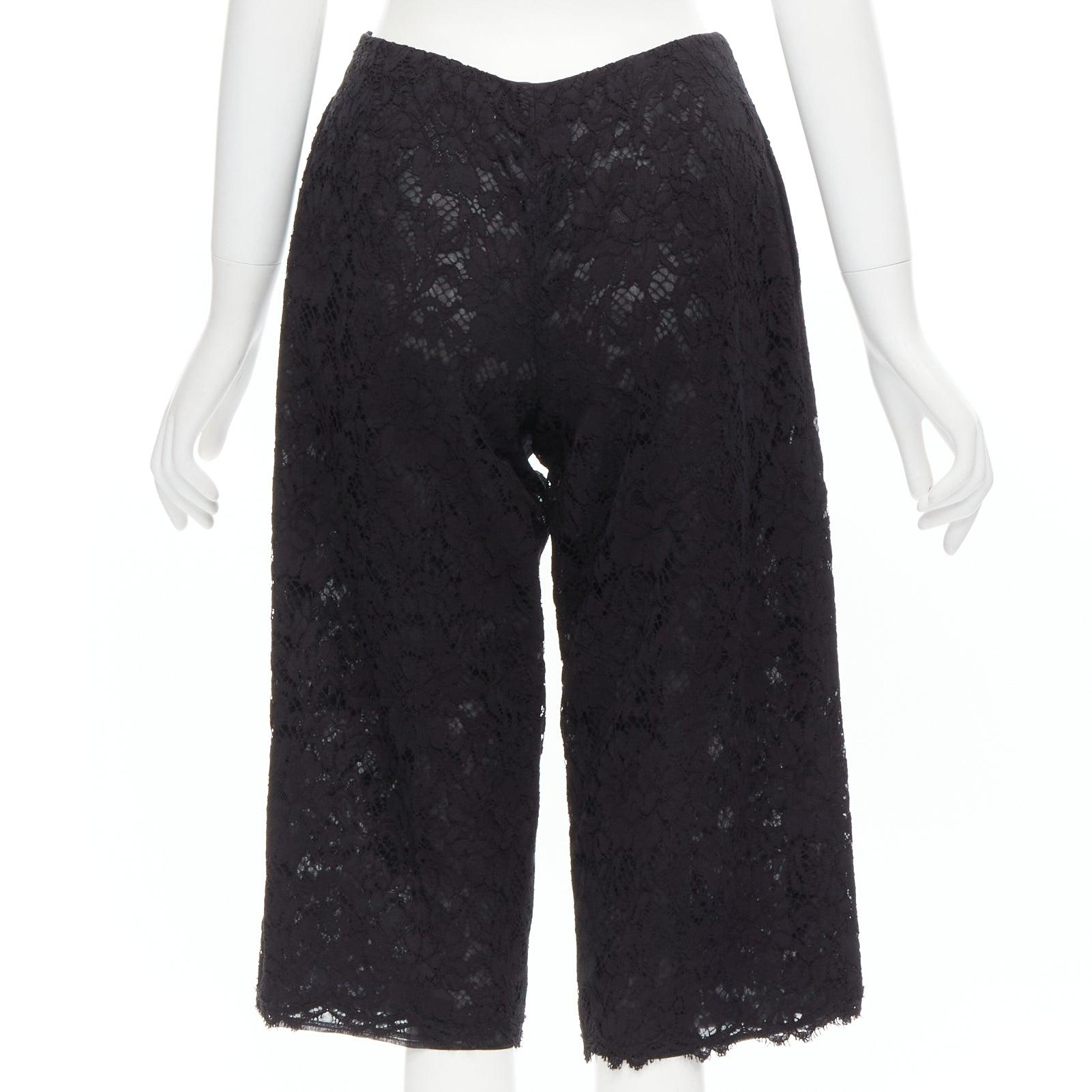 VALENTINO black floral lace knee length culotte shorts IT38 XS For Sale 1