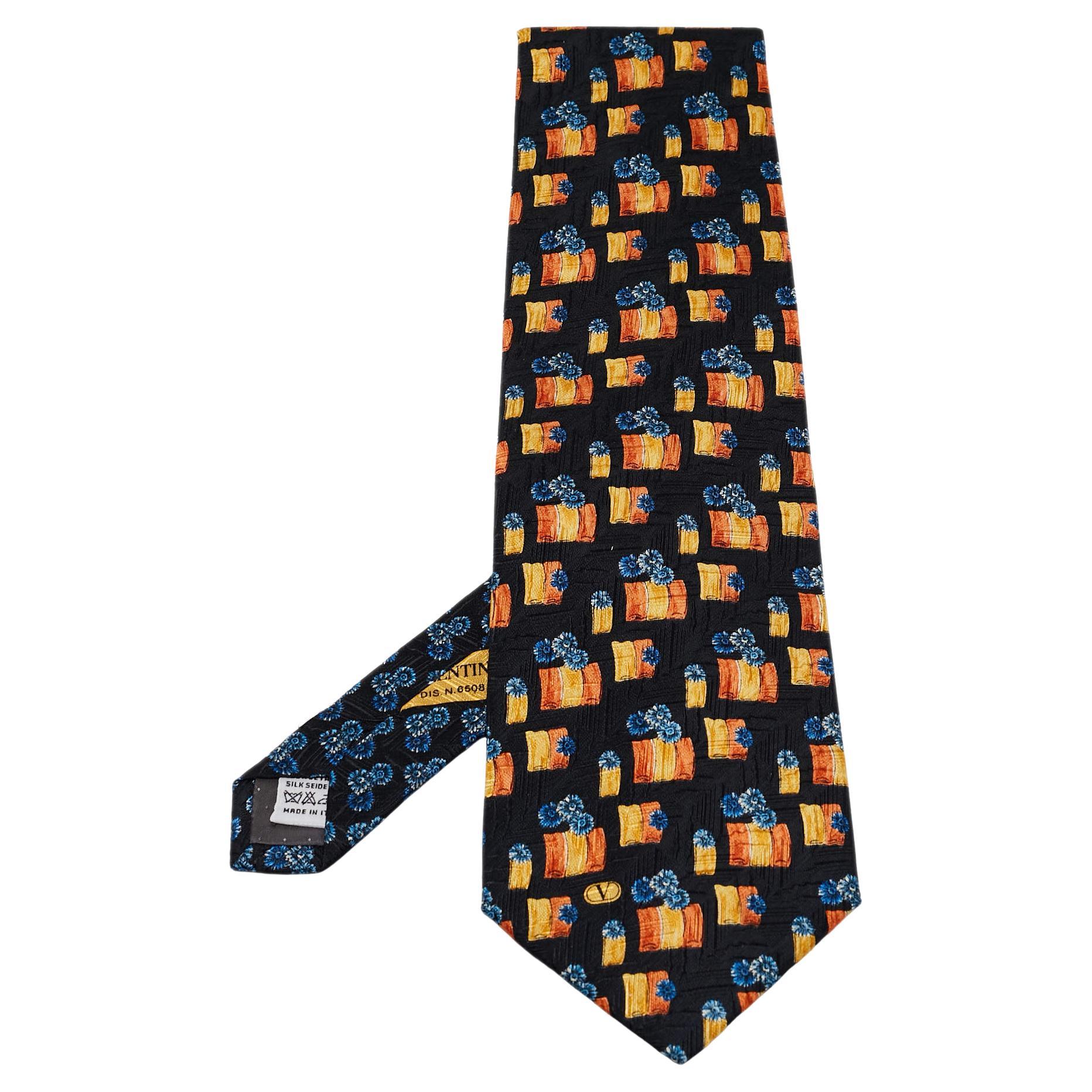 Valentino Cravate traditionnelle en soie noire à imprimé floral en vente