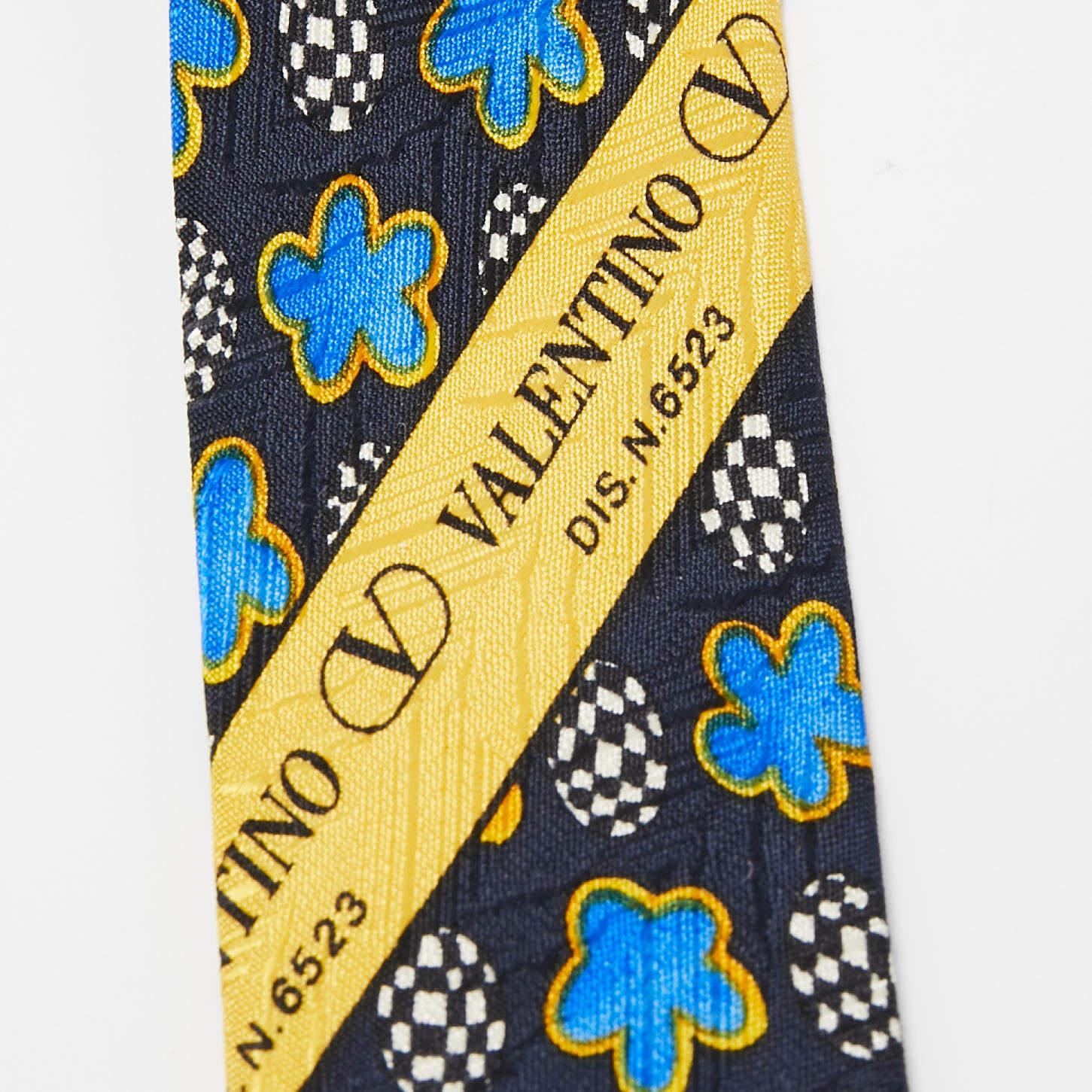 Valentino Black Floral Print Textured Silk Traditional Tie For Sale 2