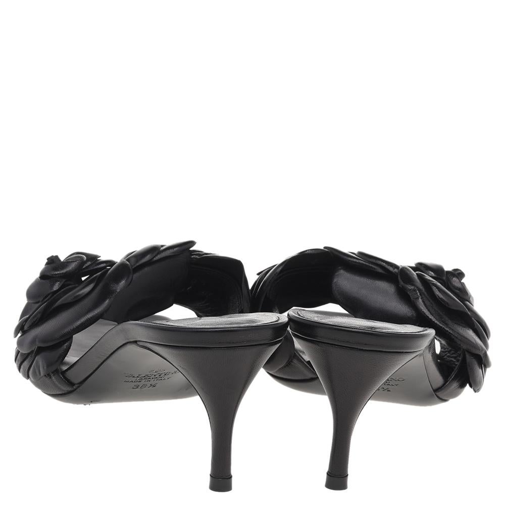 Women's Valentino Black Flower Detail Leather Slide Sandals Size 38.5