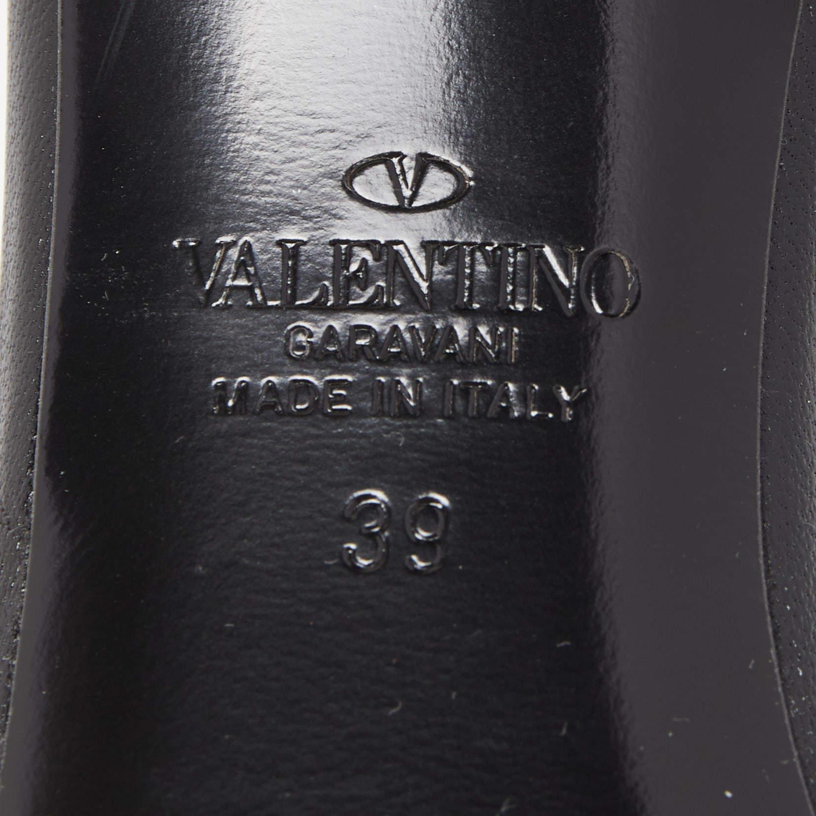 Women's Valentino Black Flower Detail Leather Slide Sandals Size 39