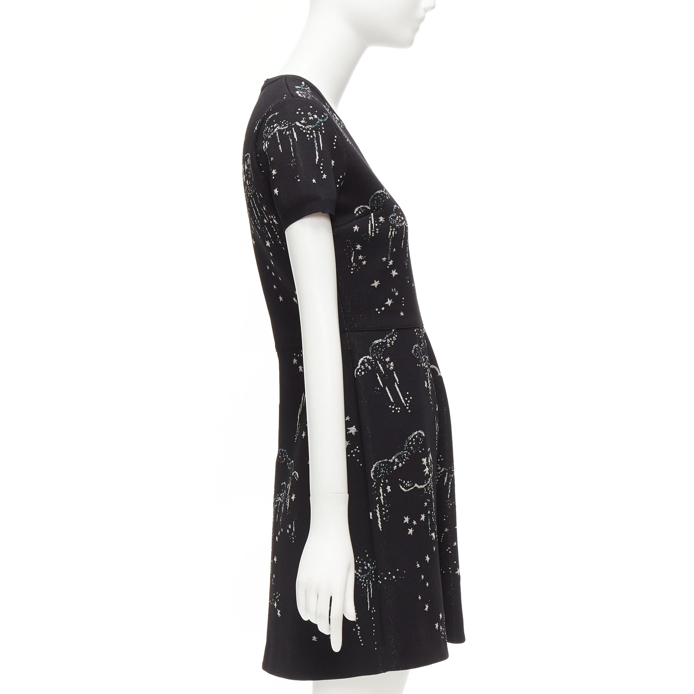 Valentino - Robe évasée à manches courtes en jacquard nuageux noir pailleté S Pour femmes en vente