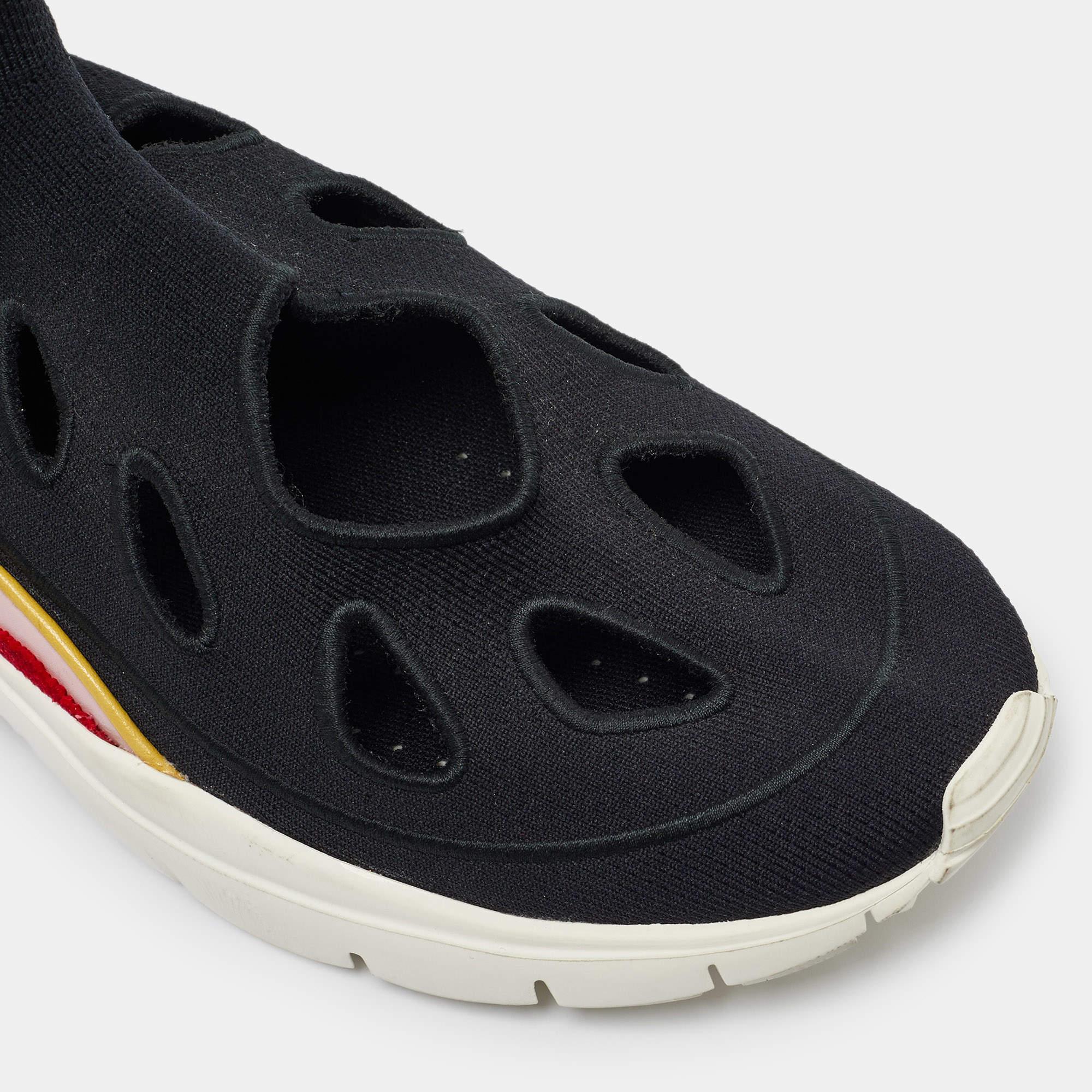 Valentino - Scarpe da ginnastica con calzino in maglia nera Taglia 39 in vendita 3