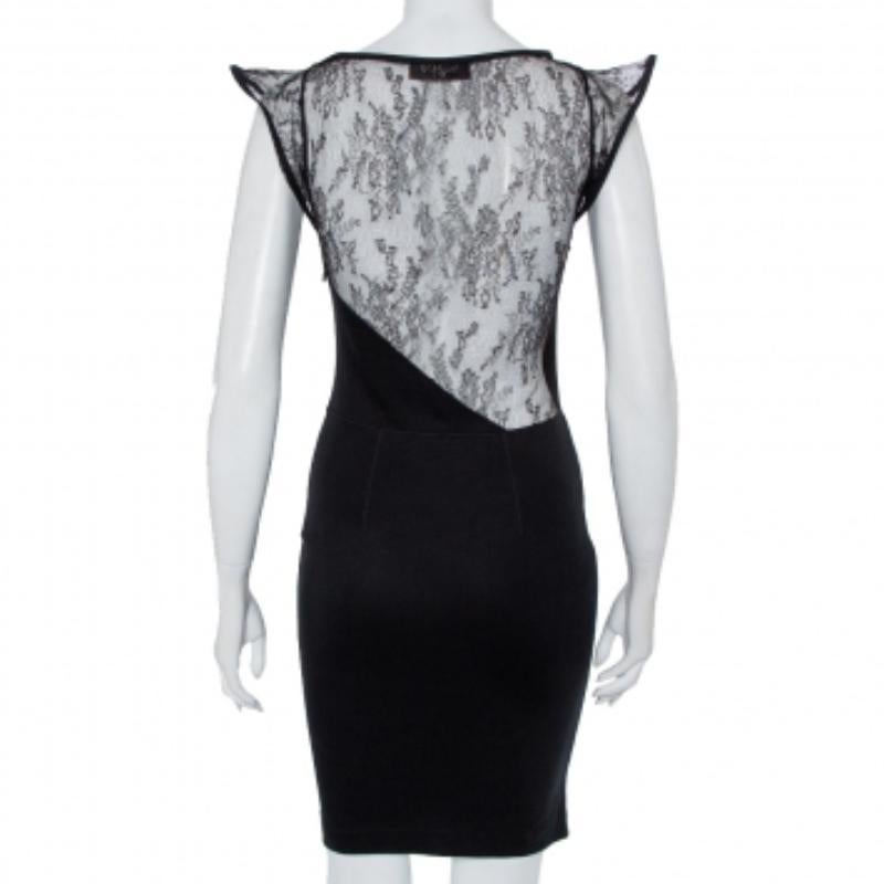 Valentino Black Knit & Lace Paneled Sheath Dress M In Fair Condition For Sale In Dubai, Al Qouz 2