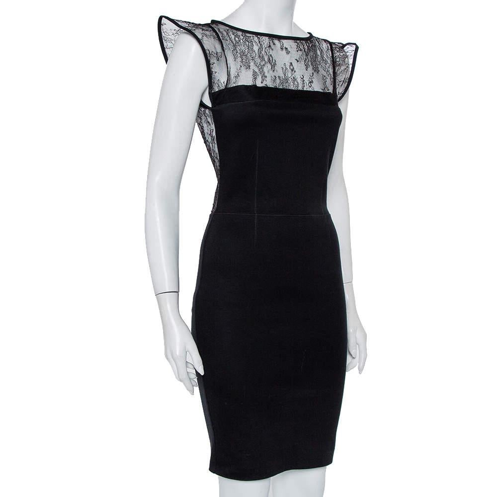 Valentino Black Knit & Lace Paneled Sheath Dress M In Fair Condition For Sale In Dubai, Al Qouz 2
