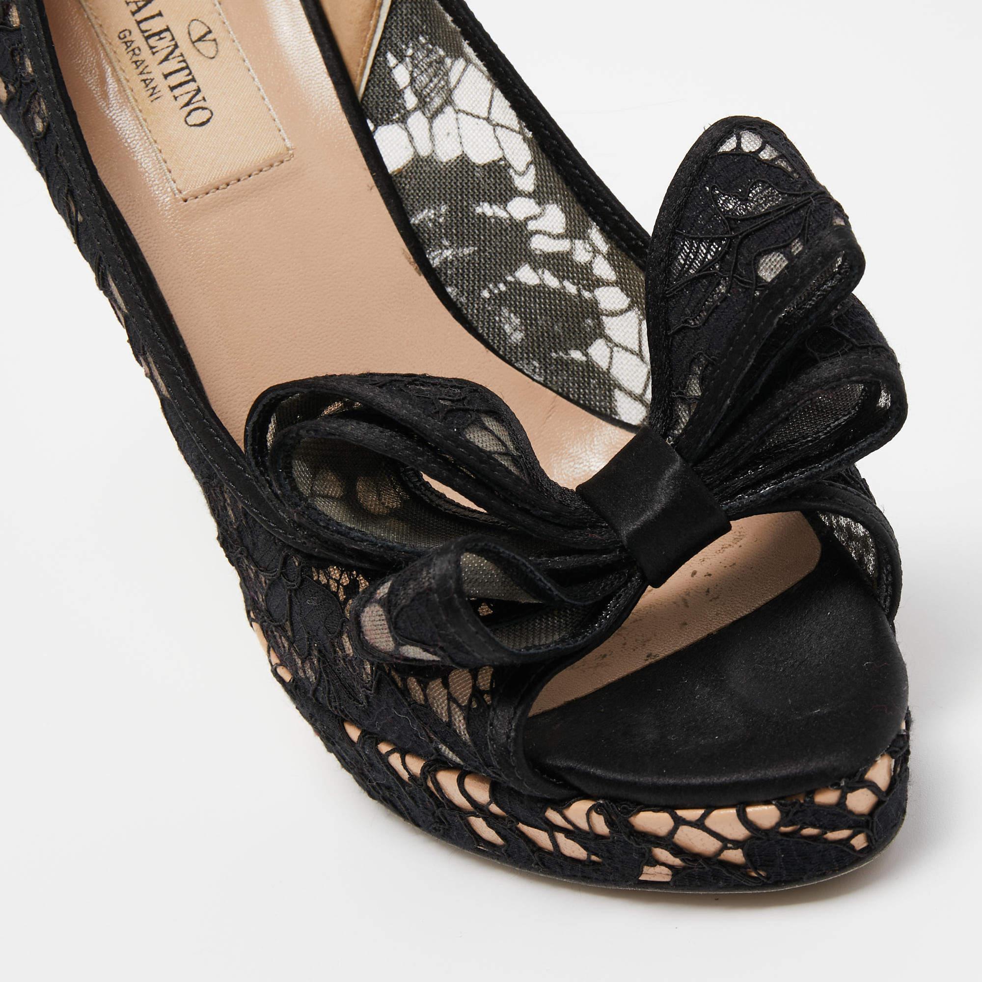 Valentino Black Lace and Mesh Bow Peep Toe Pumps Size 37 For Sale 3