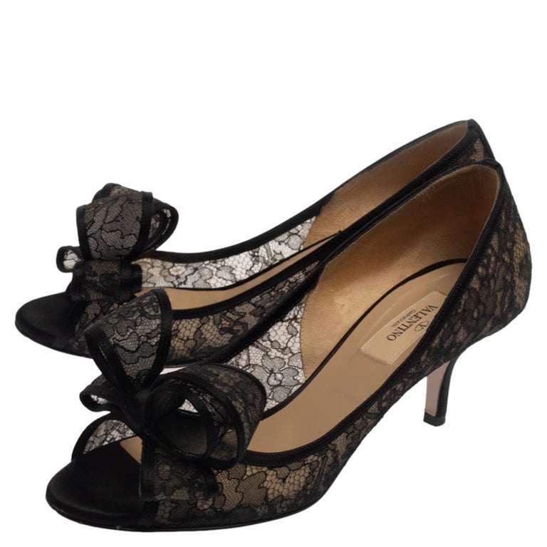 Valentino Black Lace And Satin Bow Peep Toe Pumps Size 37 at 1stDibs