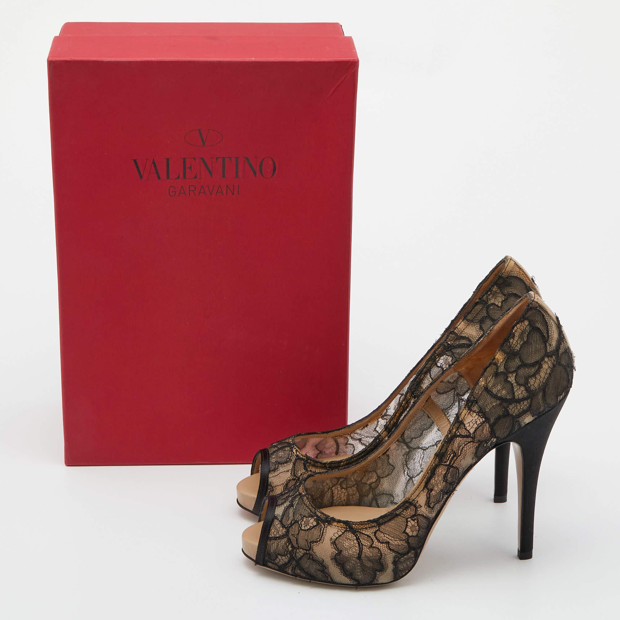 Valentino Black Lace and Satin Peep Toe Pumps 39 For Sale 4