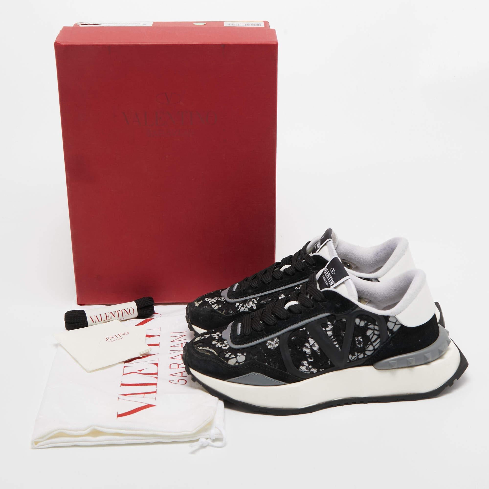 Valentino Black Lace and Suede Lacerunner Sneakers Size 36 For Sale 5