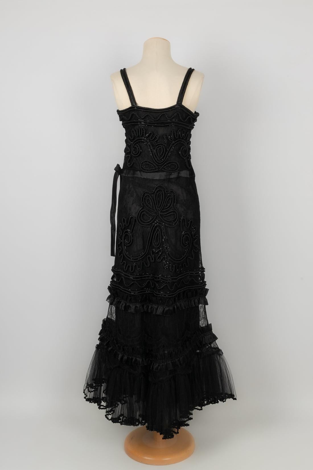 Valentino Black Lace Dress, circa 2010 In Excellent Condition For Sale In SAINT-OUEN-SUR-SEINE, FR