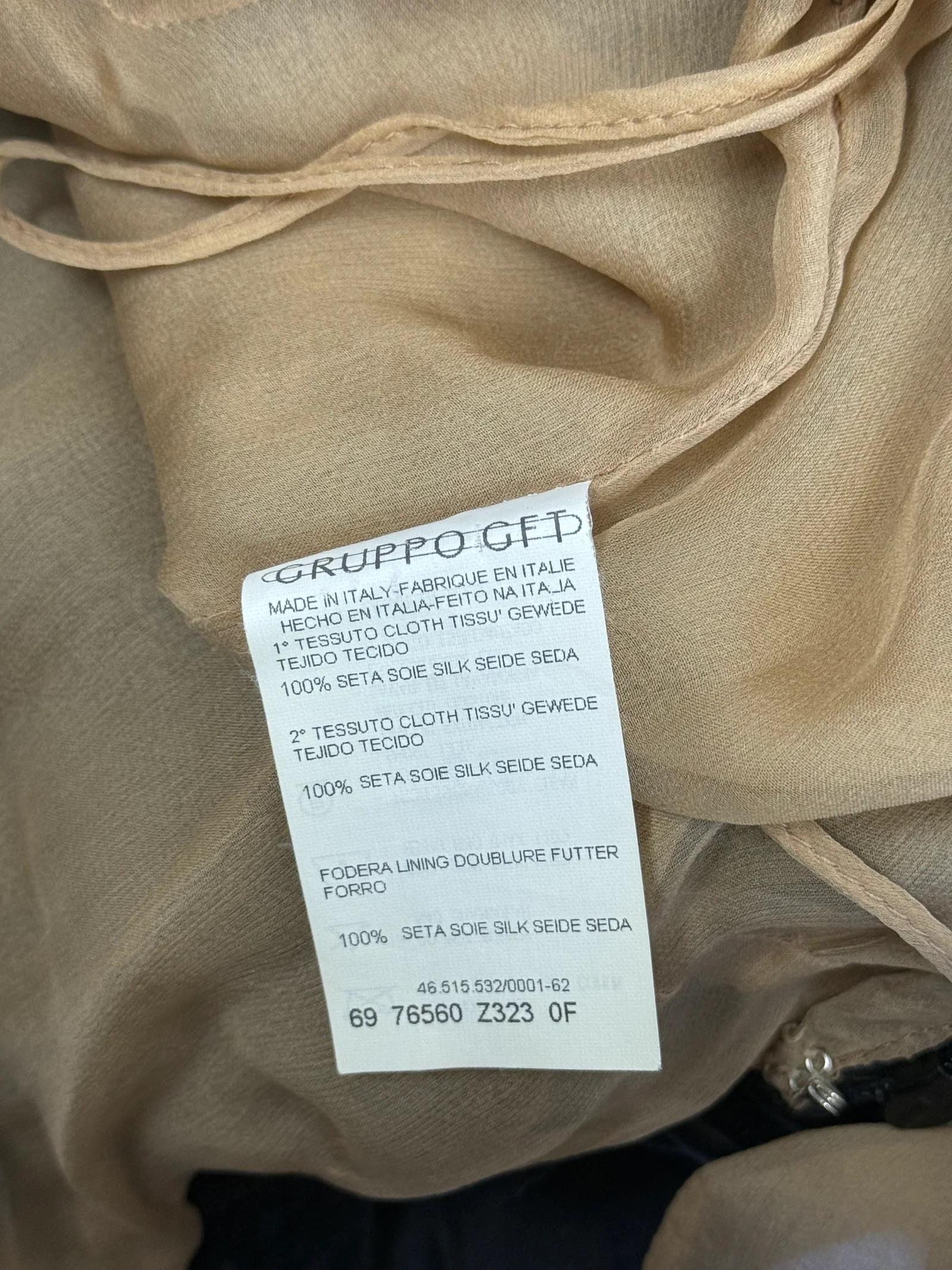 Valentino Schwarzes Abendkleid mit Gittermuster, SS 1999 im Angebot 9