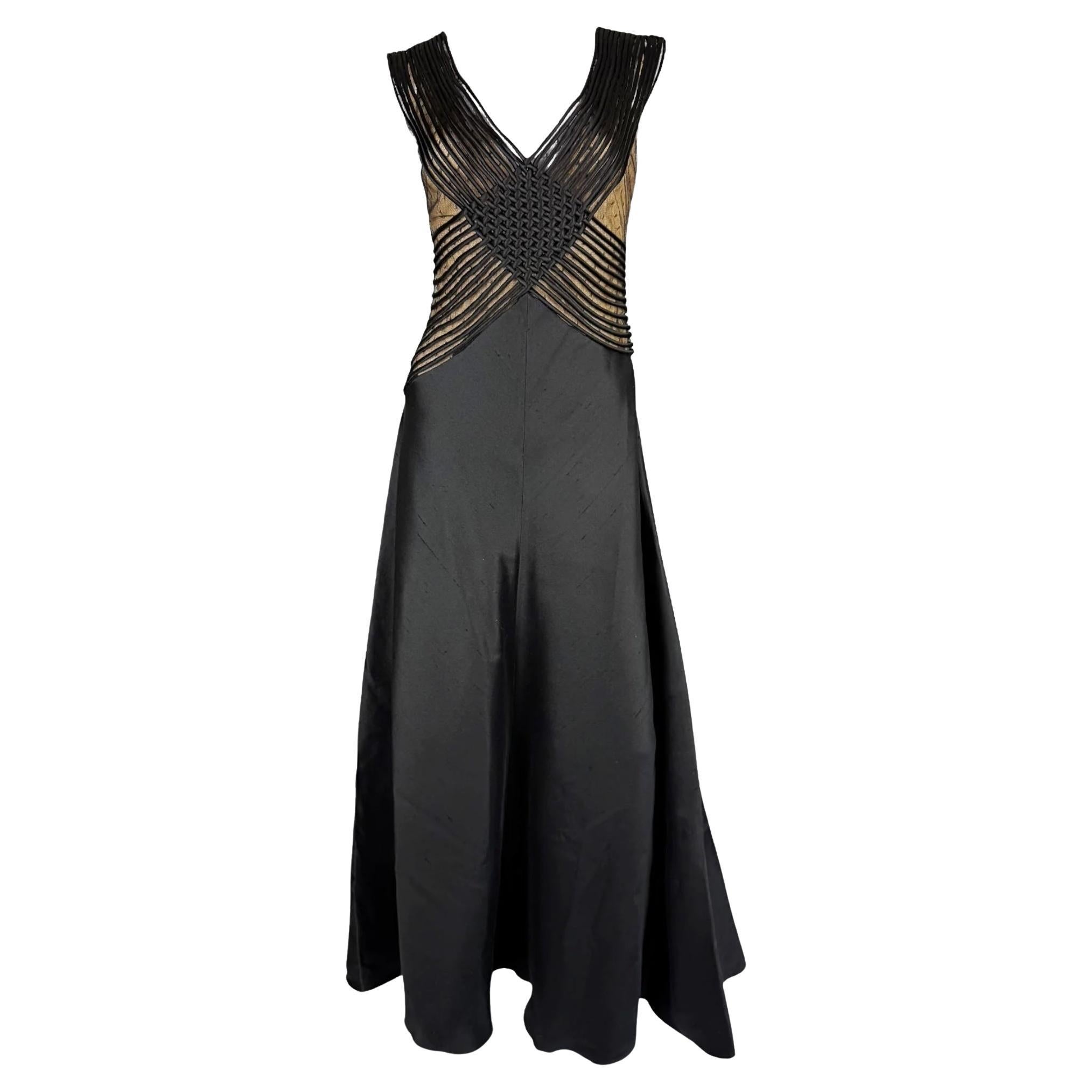 Valentino Schwarzes Abendkleid mit Gittermuster, SS 1999 im Angebot