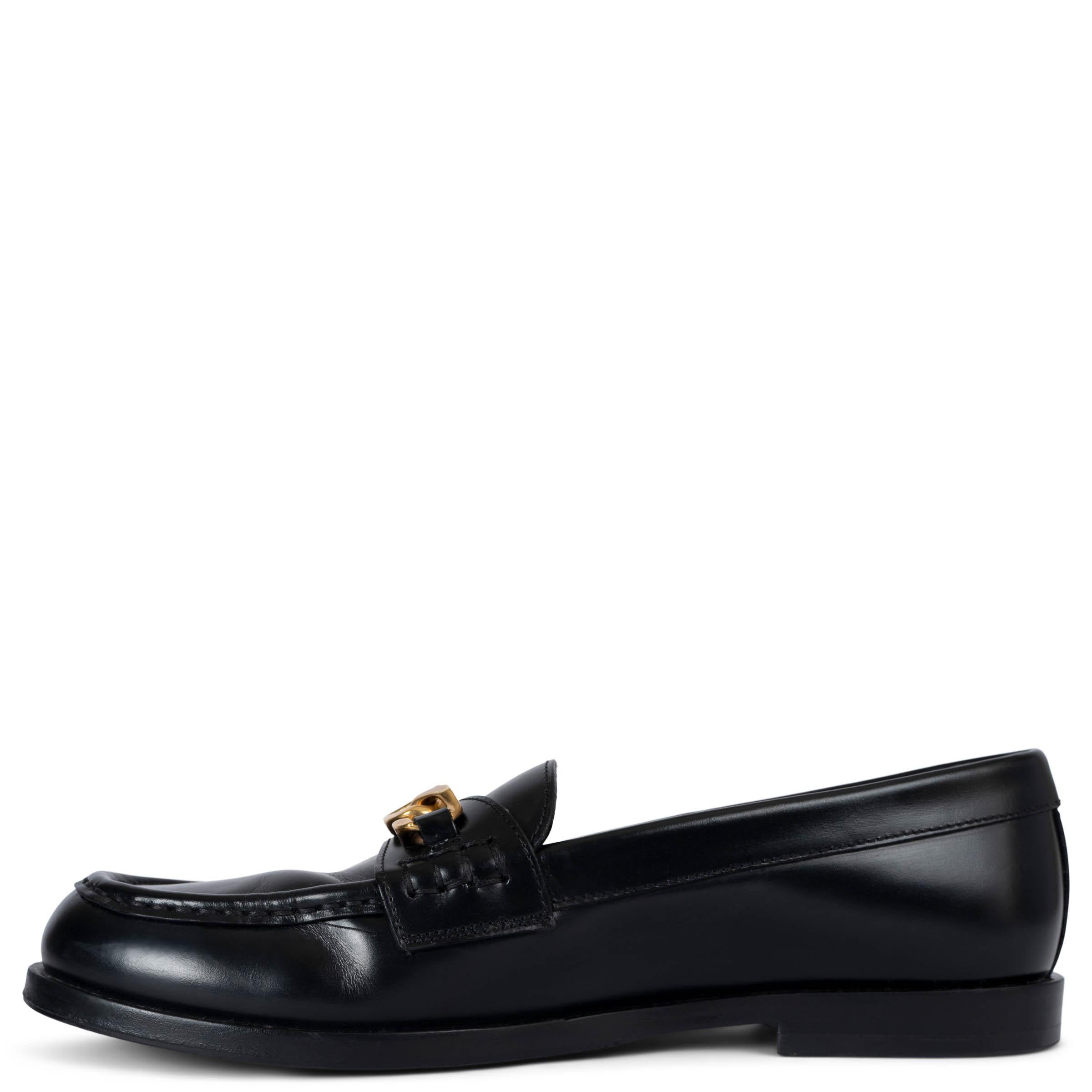 Black VALENTINO black leather 2022 VLOGO CHAIN Loafers Shoes 38.5 For Sale