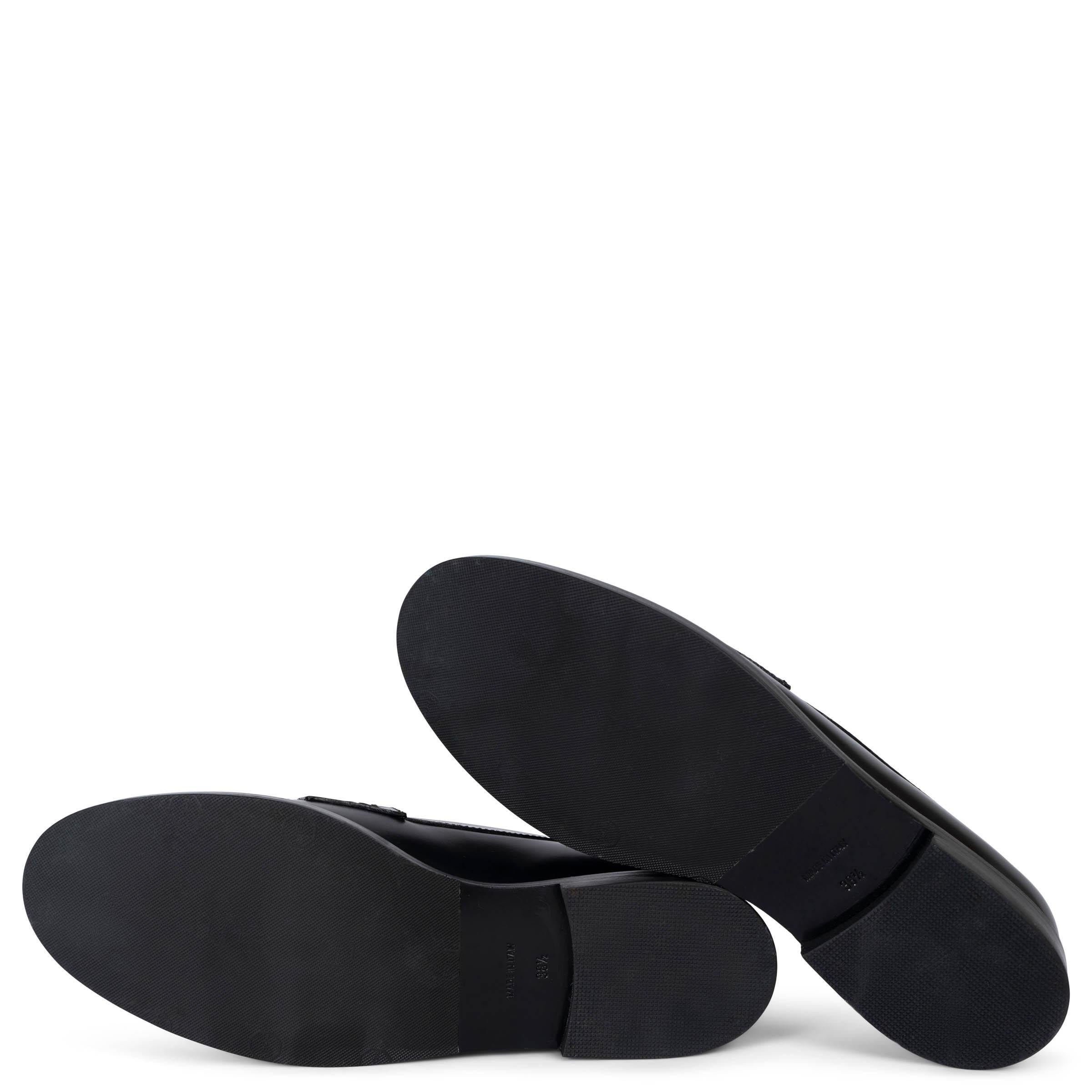 VALENTINO black leather 2022 VLOGO CHAIN Loafers Shoes 38.5 For Sale 4
