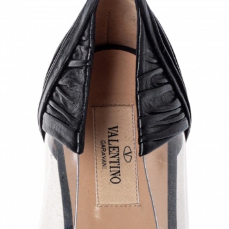 Valentino Black Leather and PVC B Drape Pointed Toe Ballet Flats Size 40.5 For Sale 2
