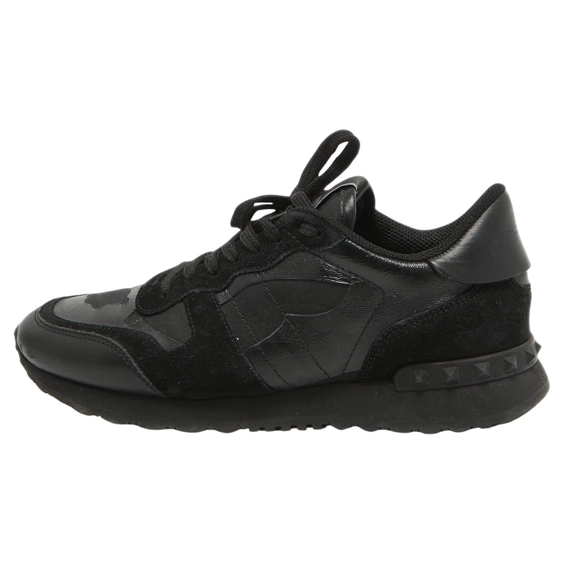 Valentino Black Leather and Suede Rockrunner Law Top Sneakers Size 40 For Sale