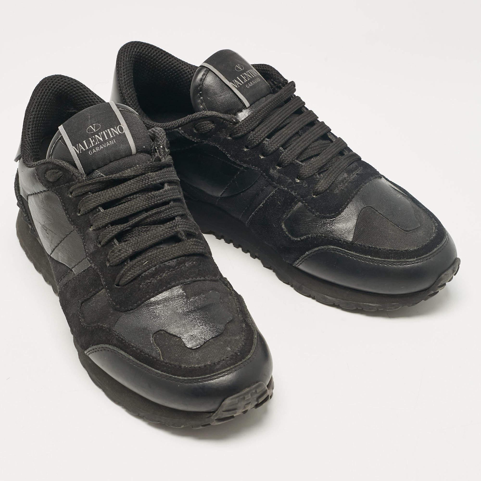 Valentino - Baskets basses en cuir et daim Rockrunner - Taille 36 Bon état - En vente à Dubai, Al Qouz 2