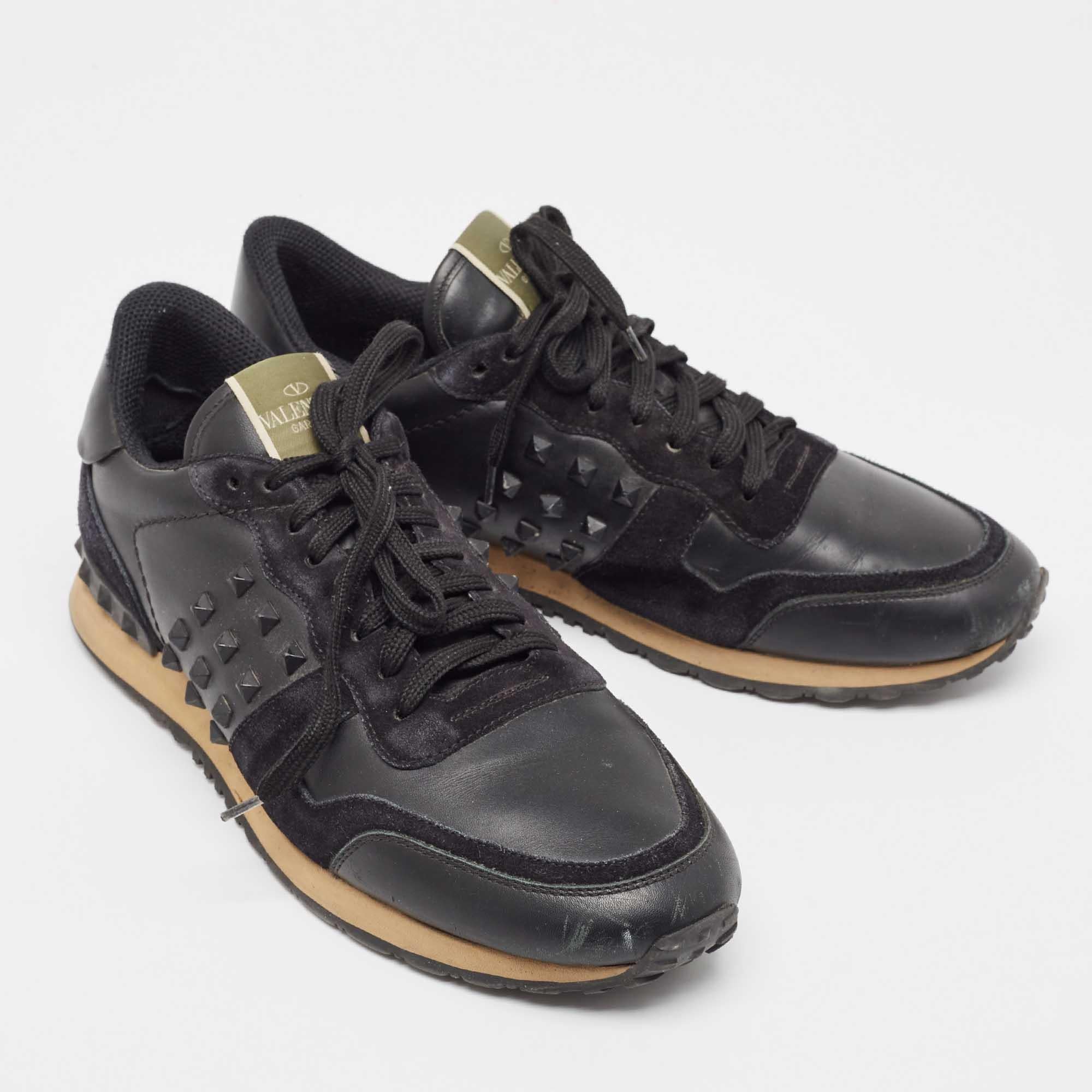 Men's Valentino Black Leather and Suede Rockrunner Sneakers Size 43