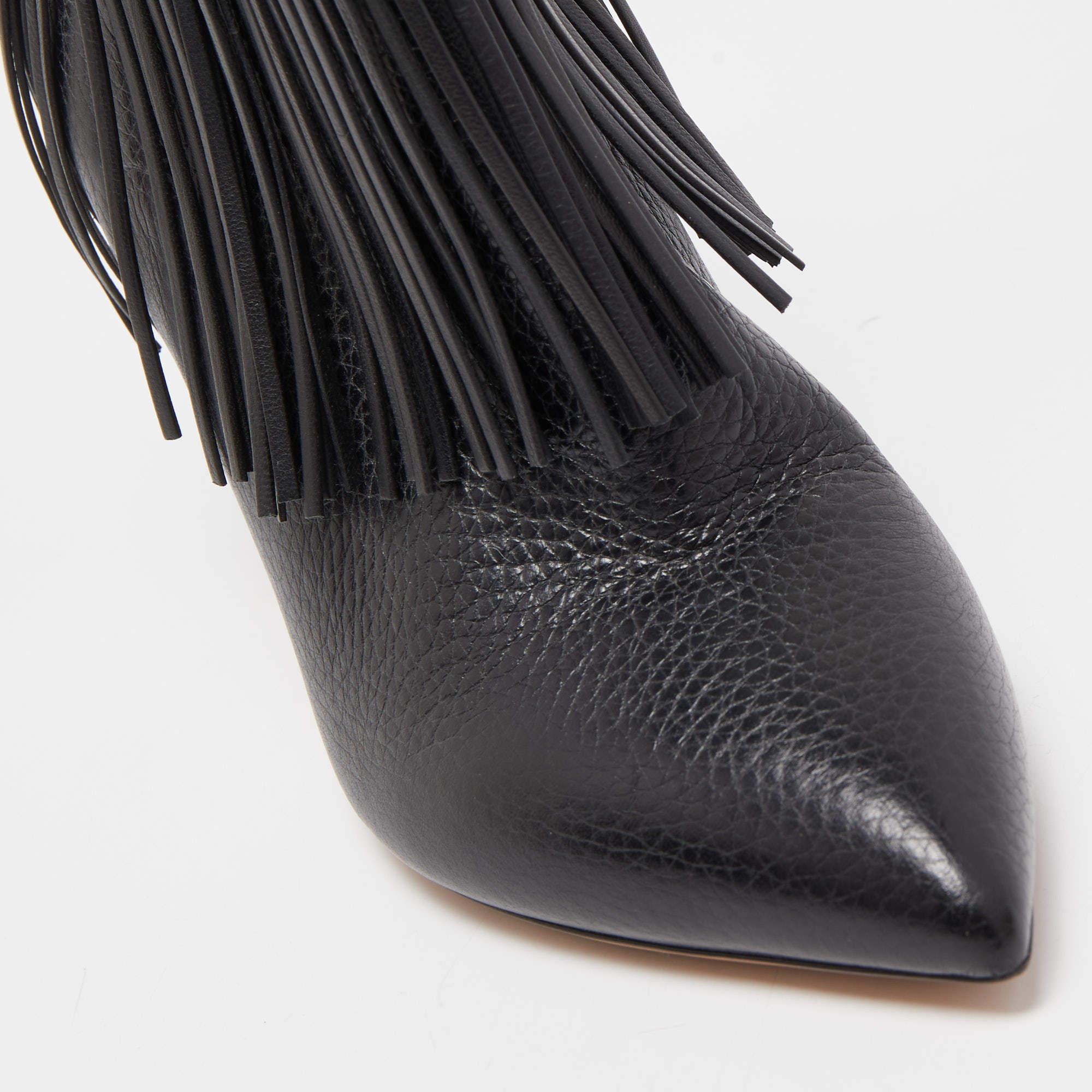 Valentino Black Leather Ankle Boots Size 37.5 In New Condition In Dubai, Al Qouz 2