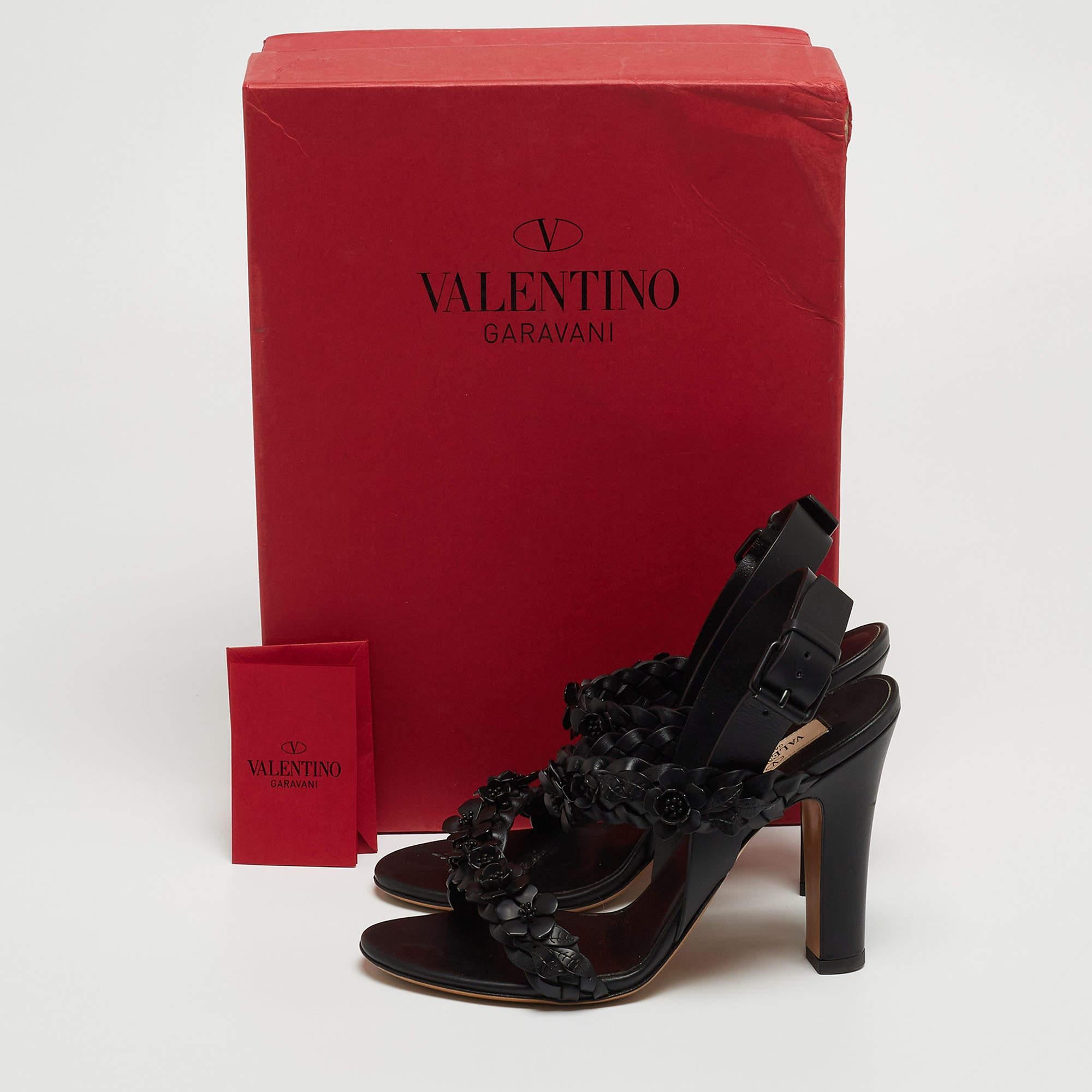 Valentino Black Leather Ankle Strap Sandals Size 35.5 For Sale 5