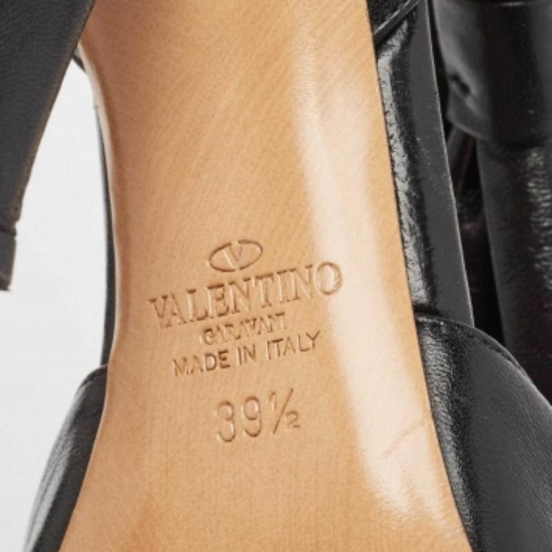 Valentino - Noeud en cuir noir  Bout pointu  Escarpins taille 39,5 en vente 3