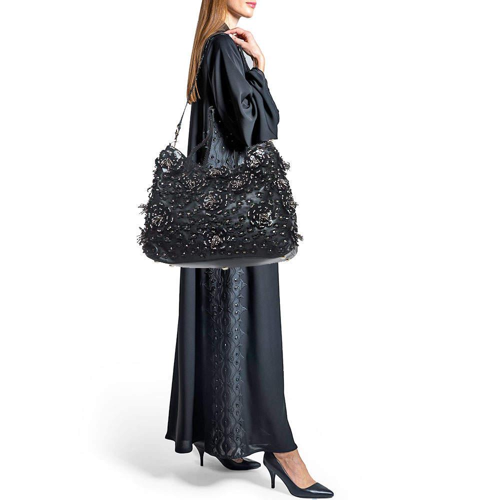 Valentino Black Leather Crystal Embellished Floral Applique Tote In Good Condition In Dubai, Al Qouz 2