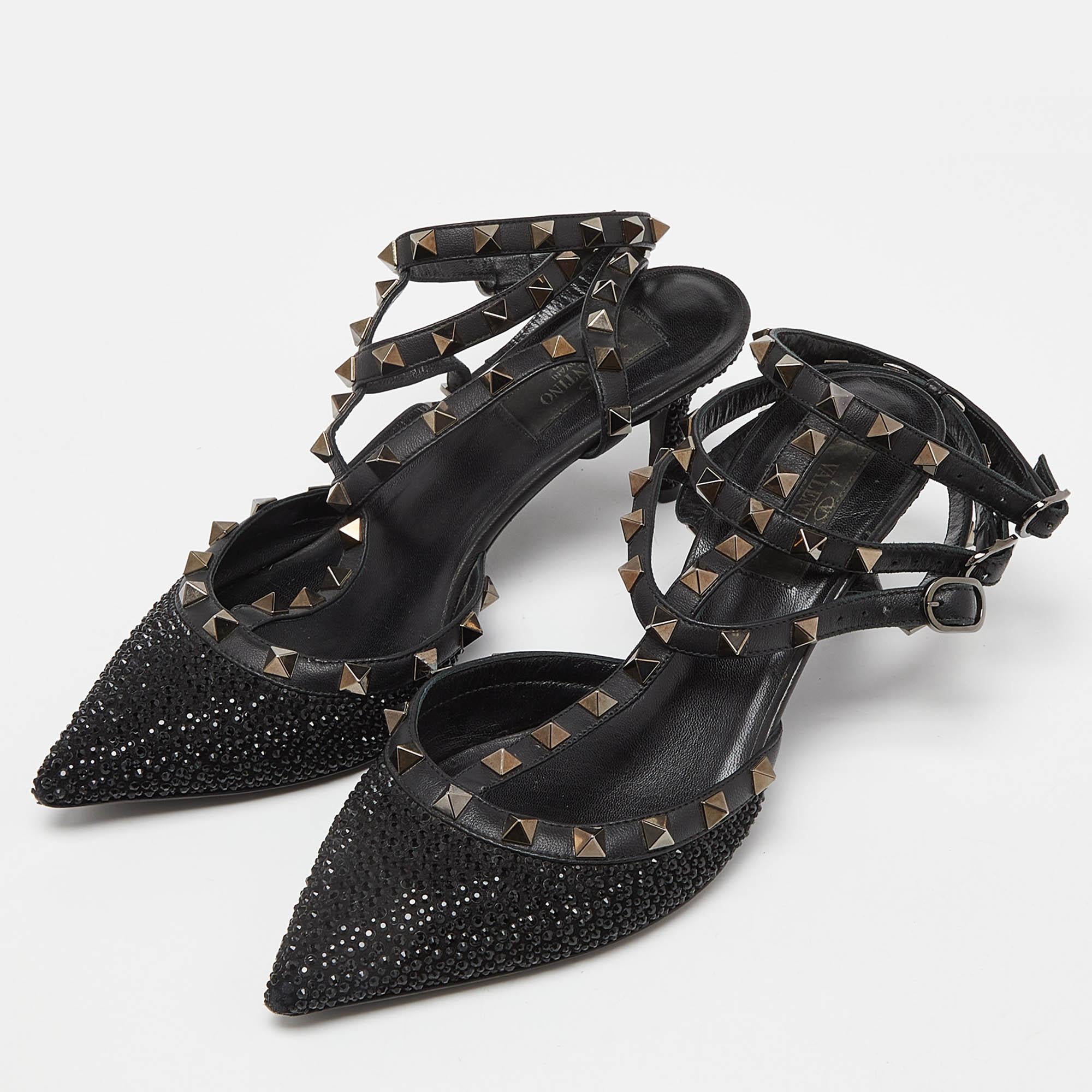 Valentino Black Leather Crystal Embellished Rockstud Ankle Strap Sandals Size 38 In Good Condition For Sale In Dubai, Al Qouz 2