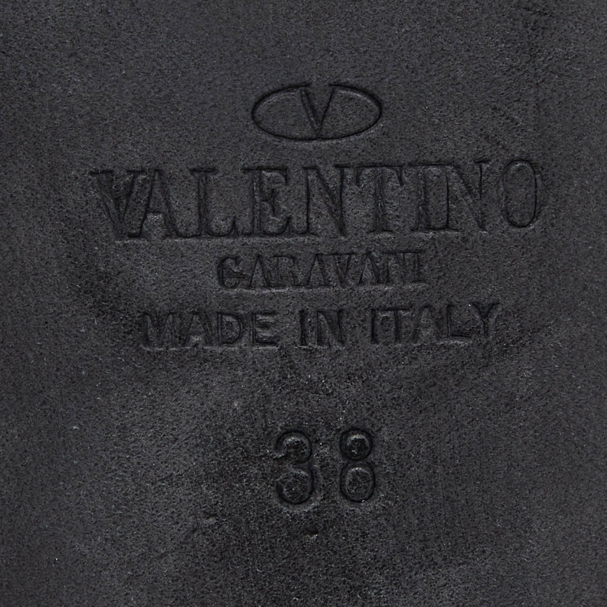 Valentino Black Leather Crystal Embellished Rockstud Ankle Strap Sandals Size 38 For Sale 3