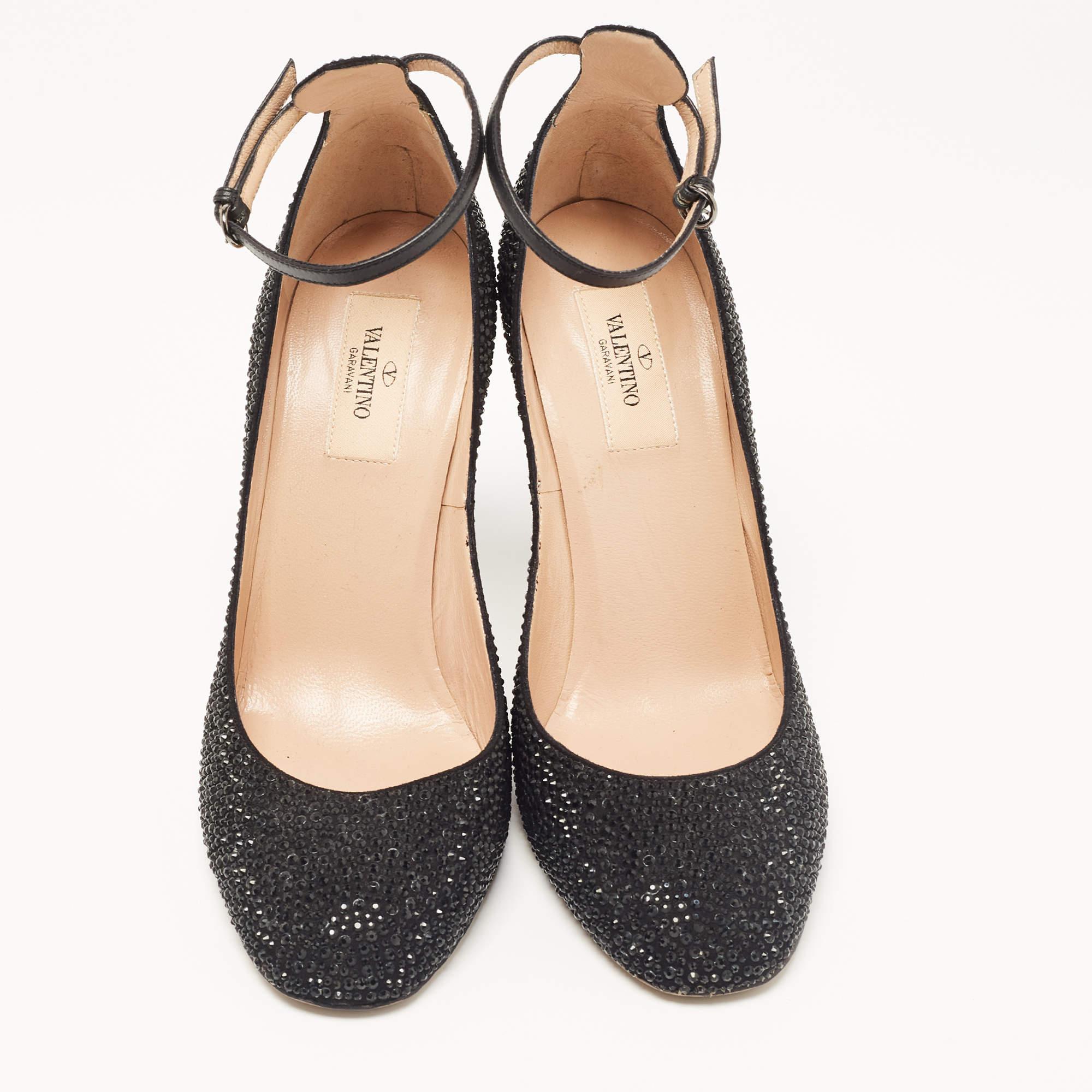 Women's Valentino Black Leather Crystal Embellished Tango Pumps Size 39