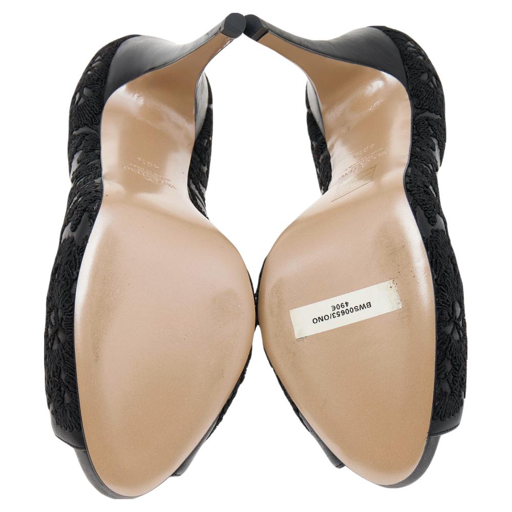 Valentino Black Leather Embroidered Peep Toe Platform Pumps Size 40.5 3