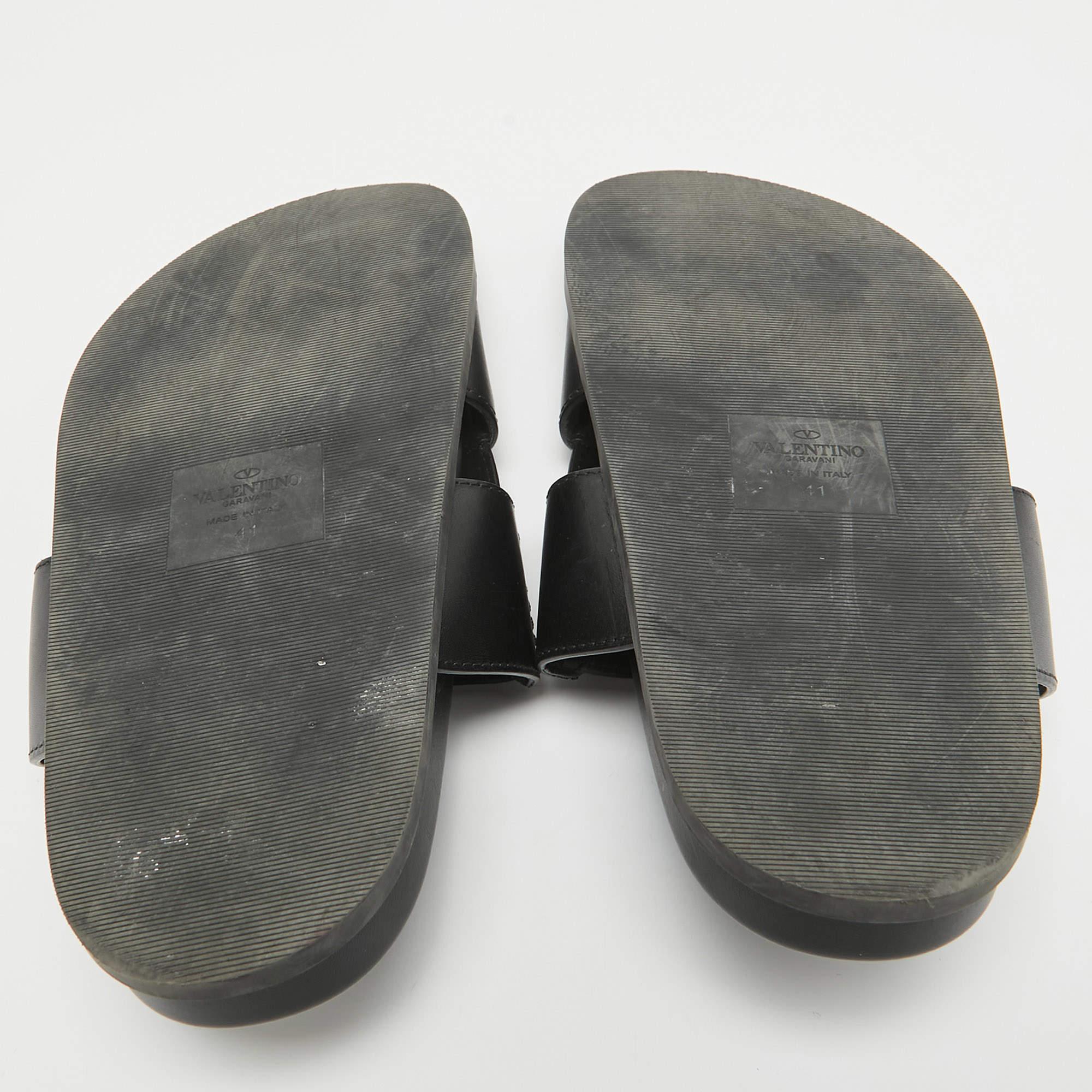 Valentino Black Leather Escape V logo Slide Sandals Size 41 For Sale 2