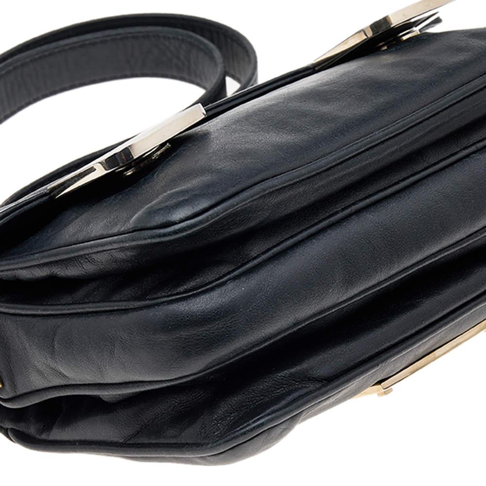 Valentino Black Leather Flap Shoulder Bag In Fair Condition For Sale In Dubai, Al Qouz 2