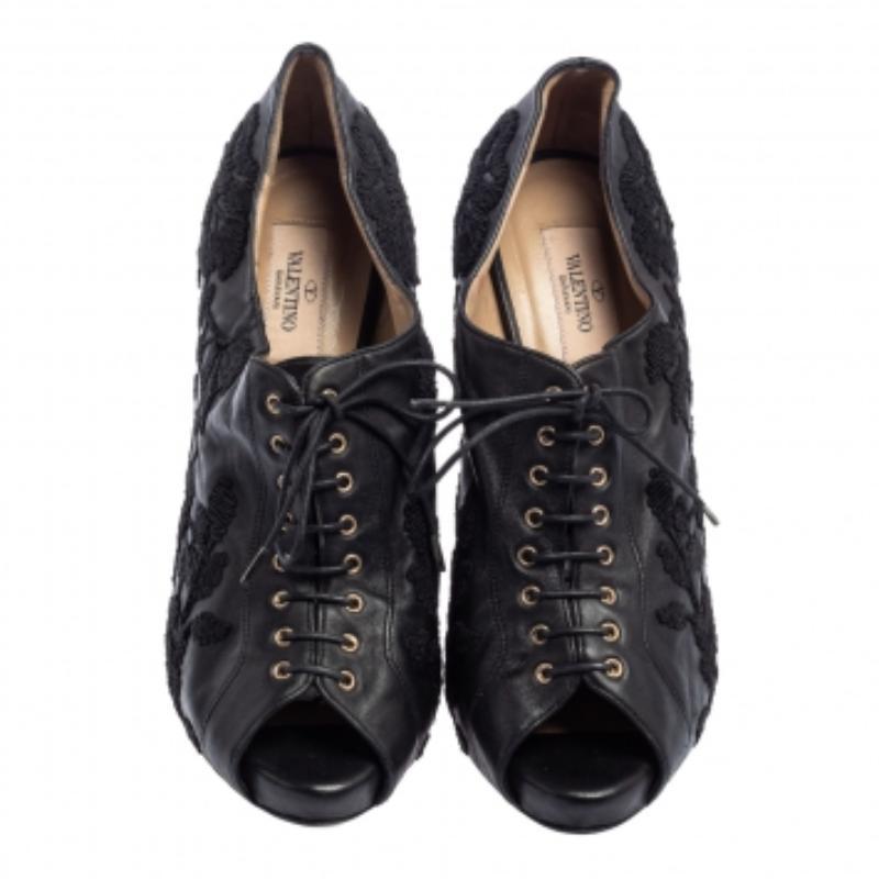 Women's Valentino Black Leather Floral Embroidered Peep Toe Ankle Booties Size 40 For Sale