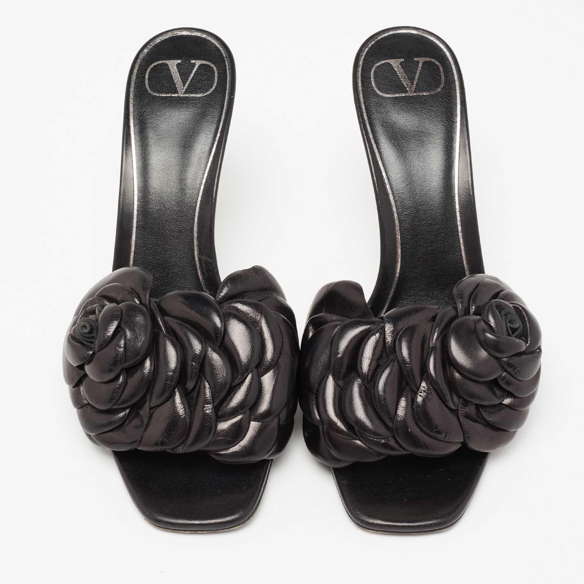 Women's Valentino Black Leather Flower Detail Atelier Slide Sandals Size 38.5