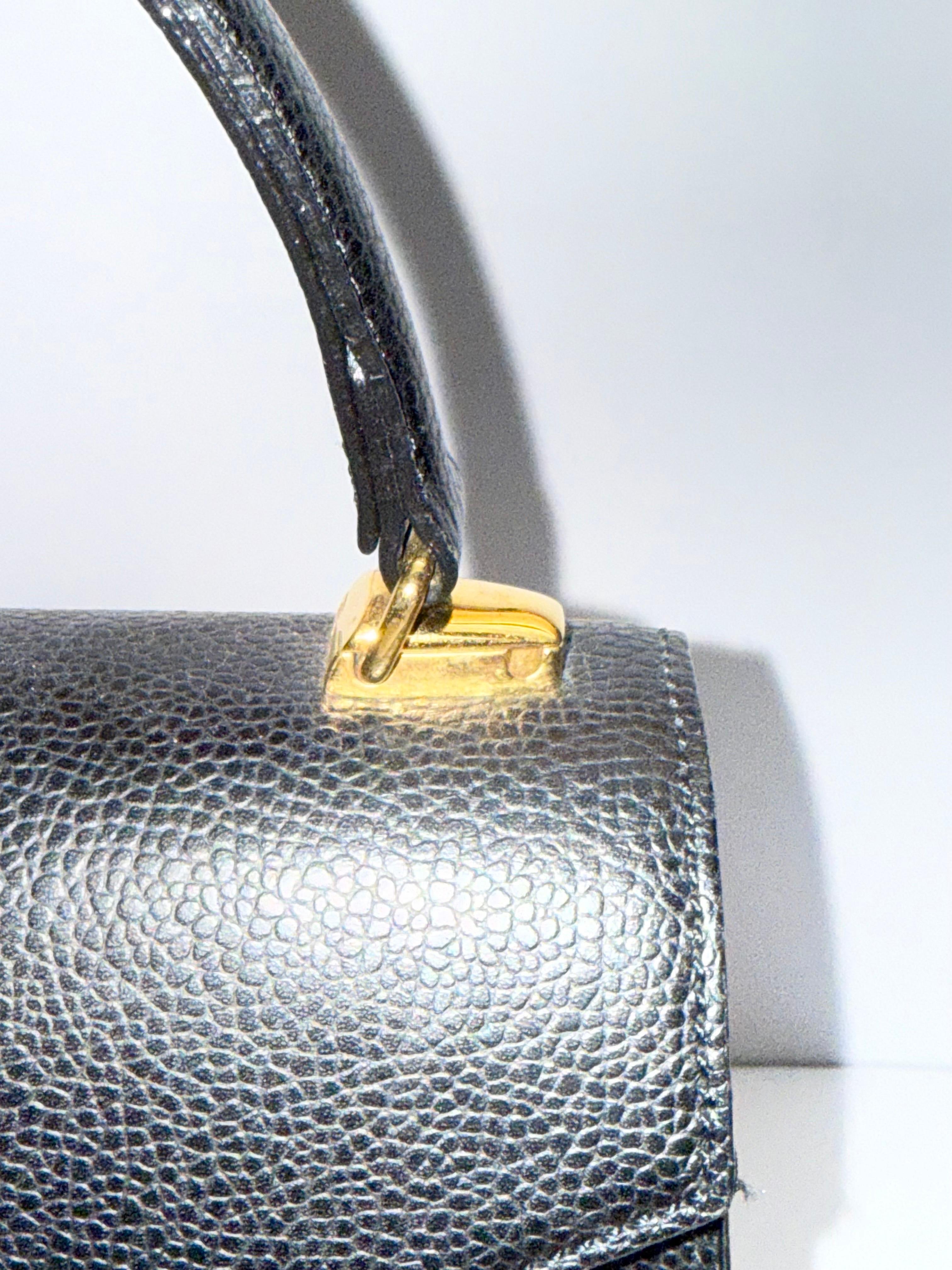 Valentino black leather handle bag In Excellent Condition For Sale In Sheung Wan, HK