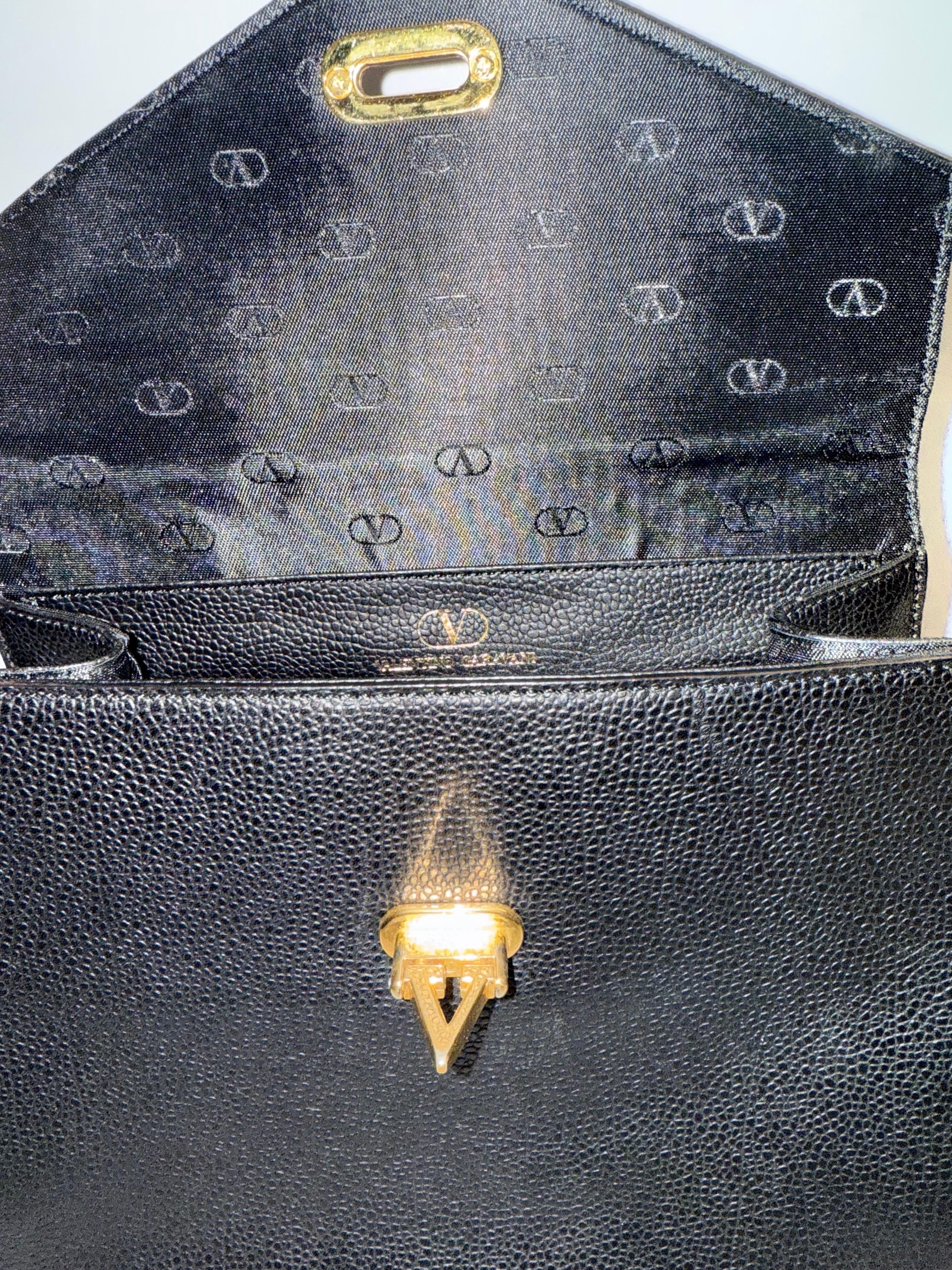 Valentino black leather handle bag For Sale 2
