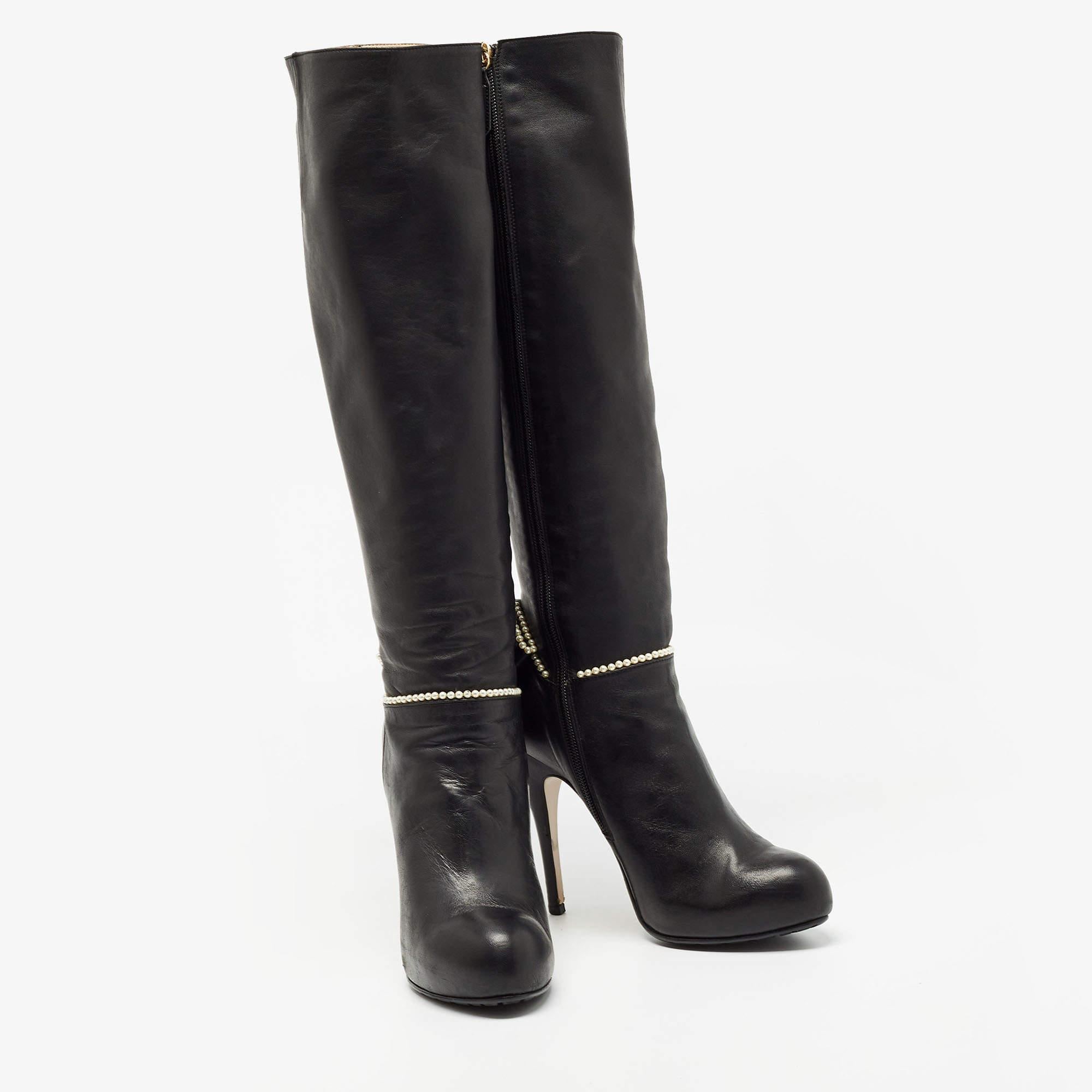 Valentino Black Leather Knee Length Boots Size 38 In Good Condition For Sale In Dubai, Al Qouz 2
